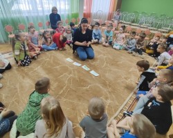 Часопісы “Буся” і “Рюкзачок. ВЕСЁЛЫЙ ЗООПАРК” завіталі да чытачоў з дзіцячага сада № 335 г. Мінска.